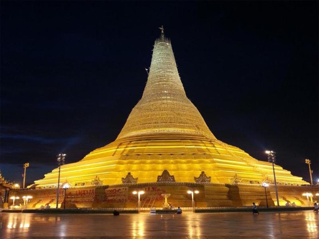 星辰世界酒店 Naypyidaw 外观 照片